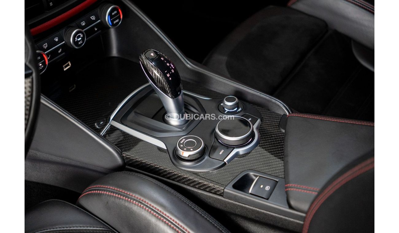Alfa Romeo Giulia 2018 Alfa Romeo Giulia Quadrifoglio / Full Service History