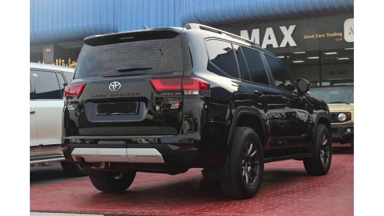 تويوتا لاند كروزر V6 4.0L, Mid Option Convert To GR Sport ,GCC