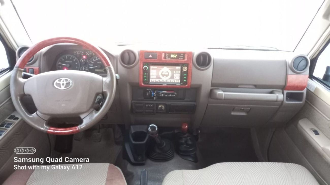 تويوتا لاند كروزر بيك آب TOYOTA LAND CRUISER PICKUP DOUBLE CABIN engine 4.0 V6 4x4 manual clean car without accident very goo