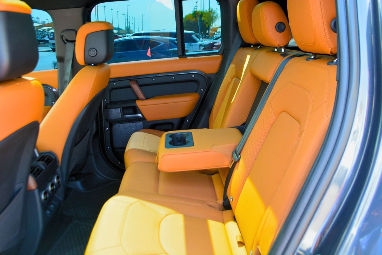 Land Rover Defender P400 90 X-Dynamic HSE 3.0L (5 Seater)