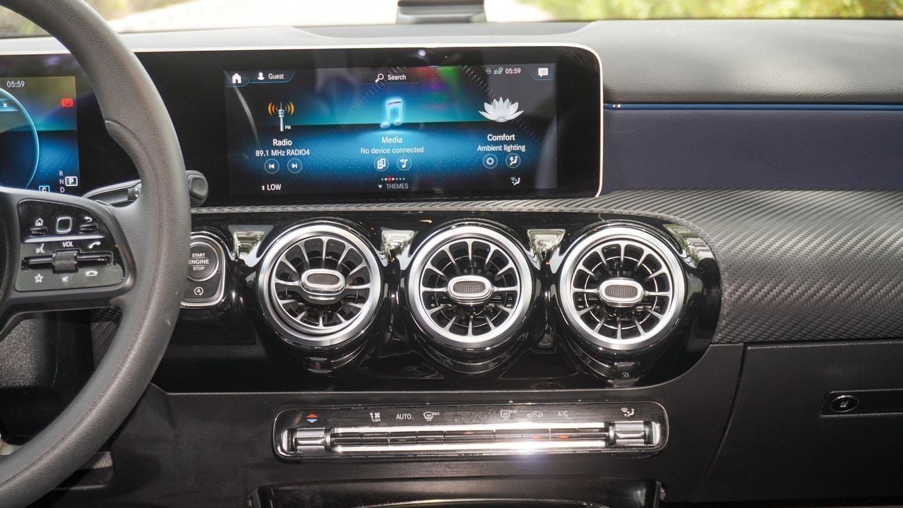 مرسيدس بنز A 220 KOREAN SPECS 2020!! NO PAINT!! NO ACCIDENT! IMMACULATE CONDITION