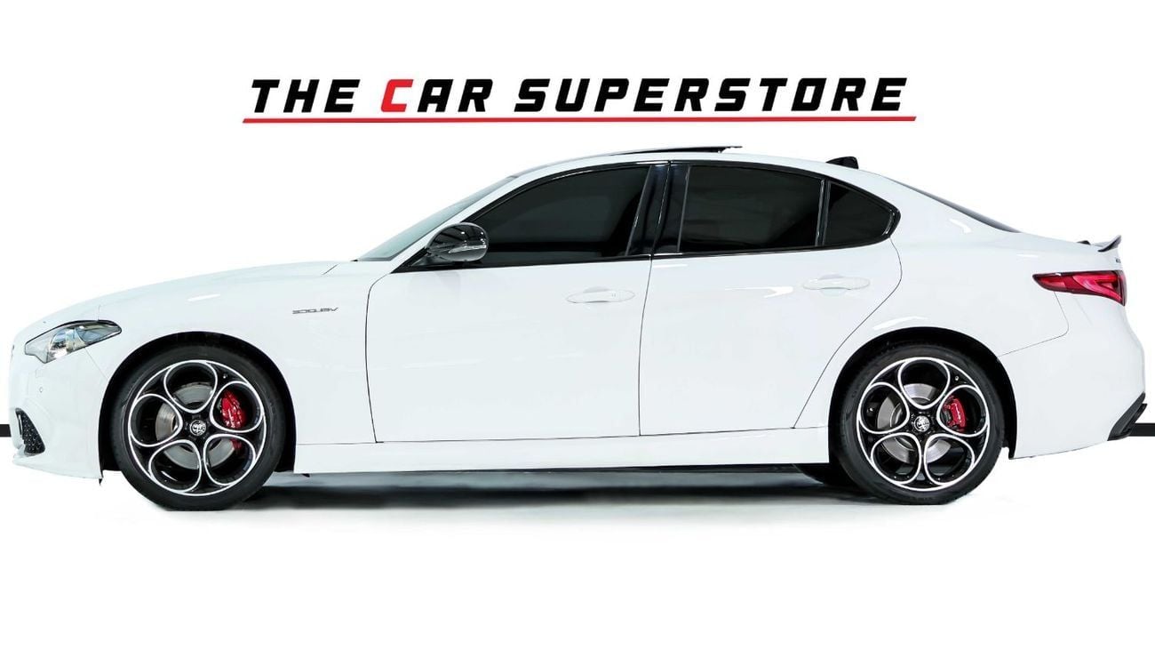 Alfa Romeo Giulia Q2 Veloce-GCC-Gargash Warranty and Service Package-Sports Seats