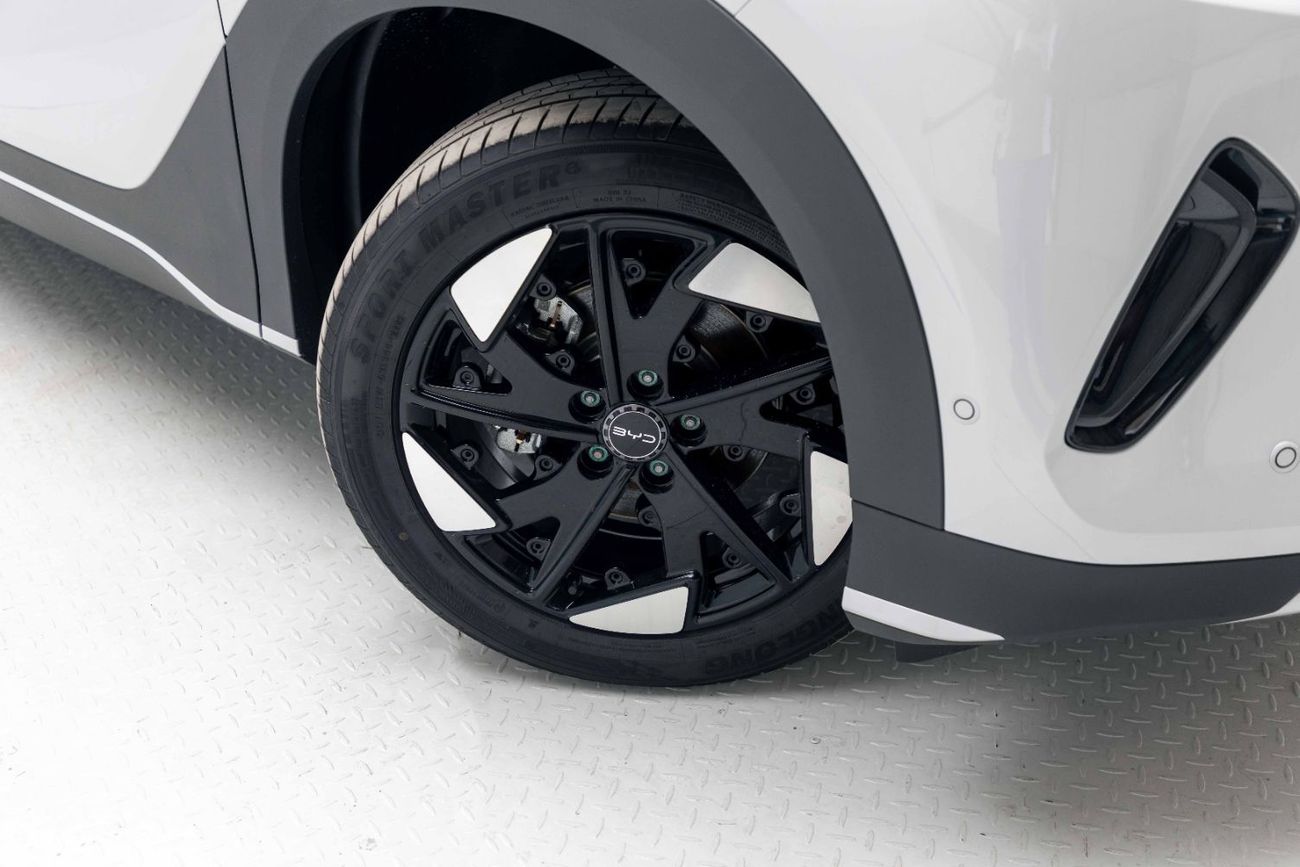 BYD Sealion 05 Flagship Intelligent - Sea White Inside Black Grey | Export Only