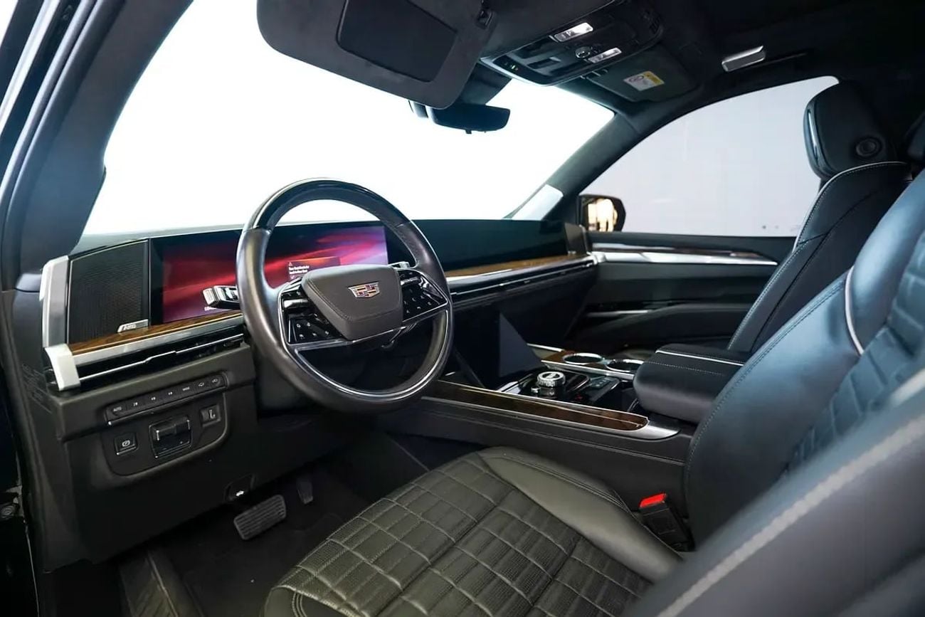 كاديلاك إسكالاد LUXURY
