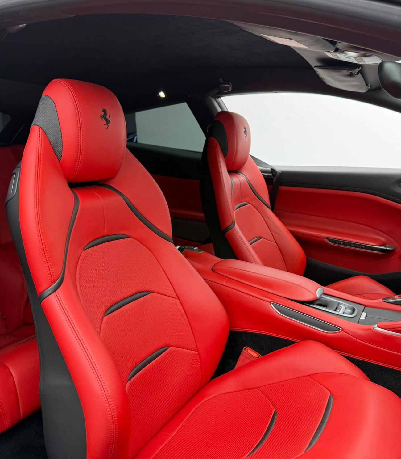 فيراري جي تي سي 4  لوسو 2018 Ferrari GTC4Lusso T, Full Ferrari Service History, Very Low Km, Excellent Condition, Japanese