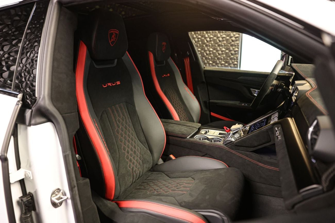 لامبورغيني اوروس PERFORMANTE