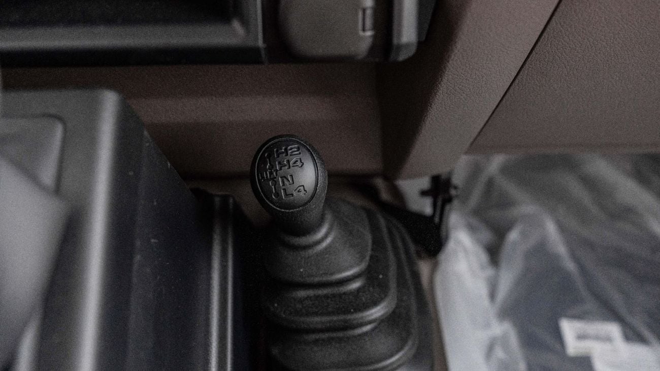 تويوتا لاند كروزر بيك آب 2025 Toyota Land Cruiser LC 79 SC 2.8L AT Diesel