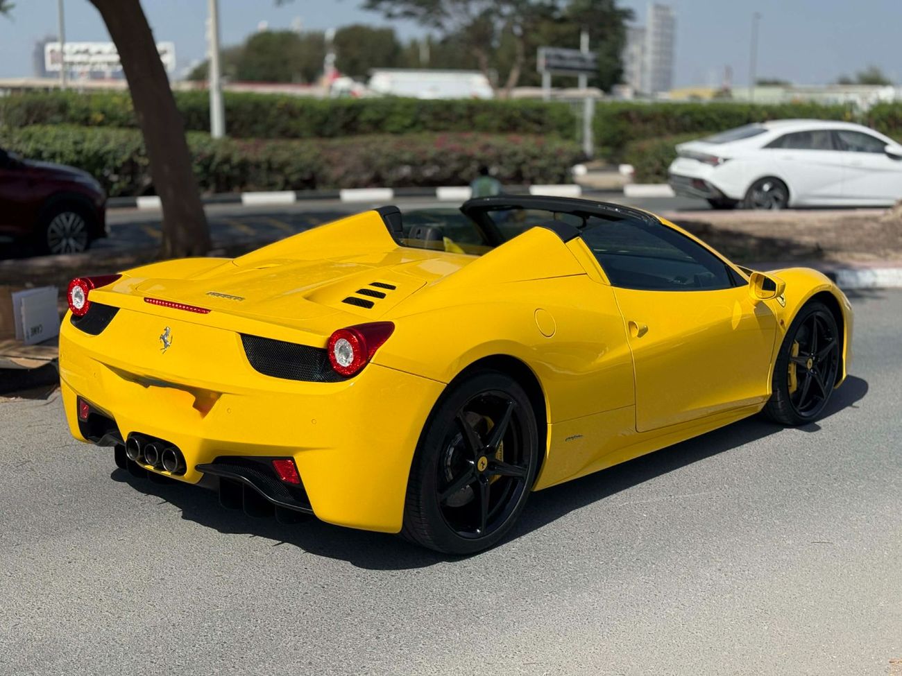 فيراري 458 سبايدر GCC SPEC NEAT AND CLEAN