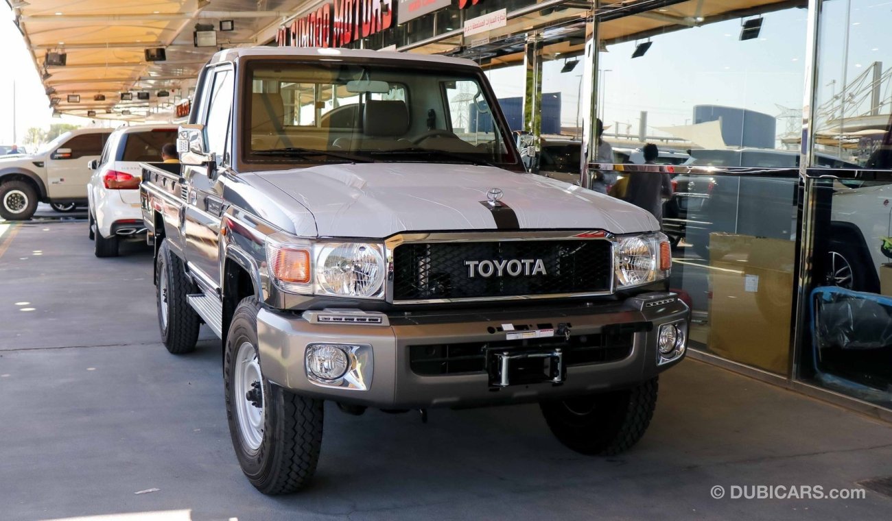 Toyota Land Cruiser Pick Up