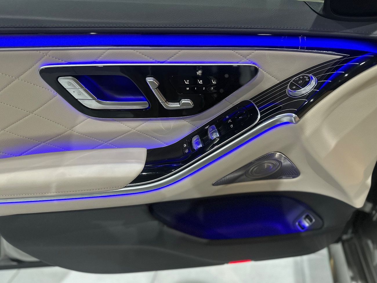 مرسيدس بنز S 500 4MATIC 3.0L