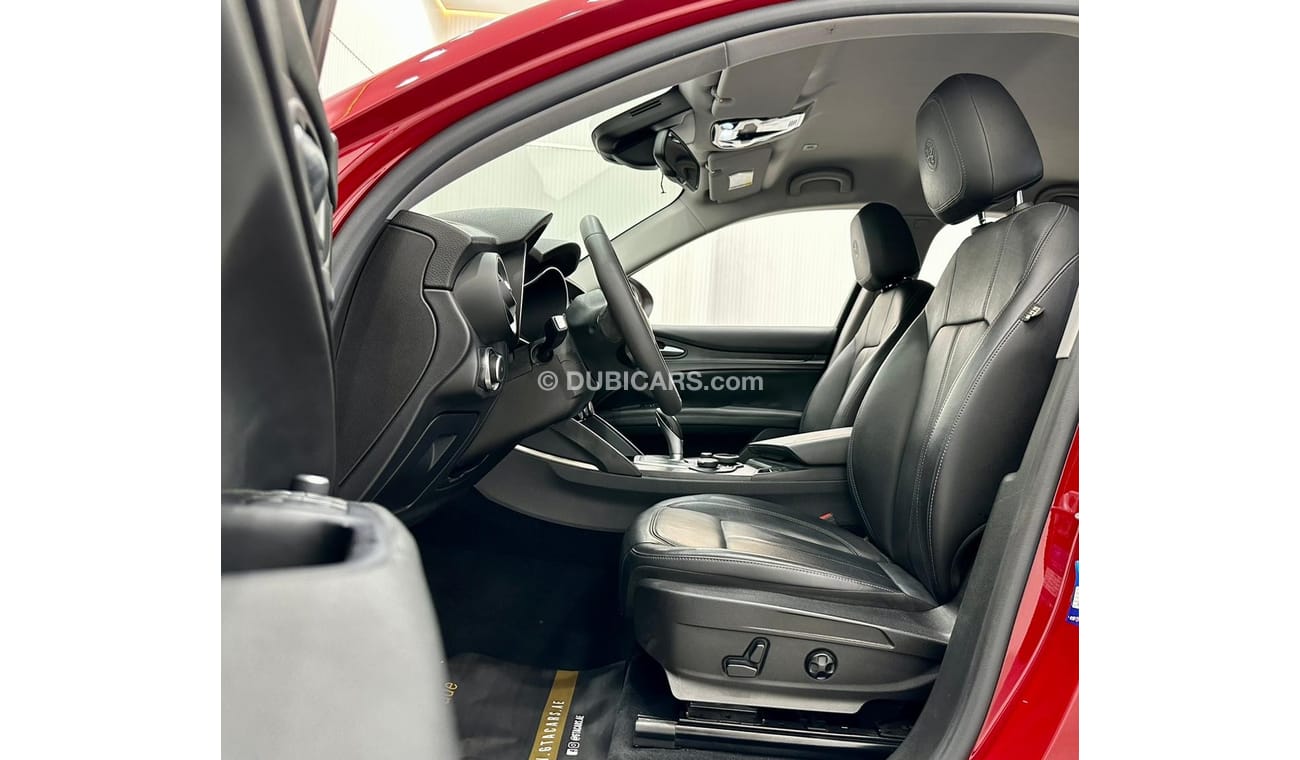 Alfa Romeo Stelvio 2018 Alfa Romeo Stelvio Q4, Alfa Romeo Warranty Service Contract June 2023, Alpha Romeo FSH, GCC