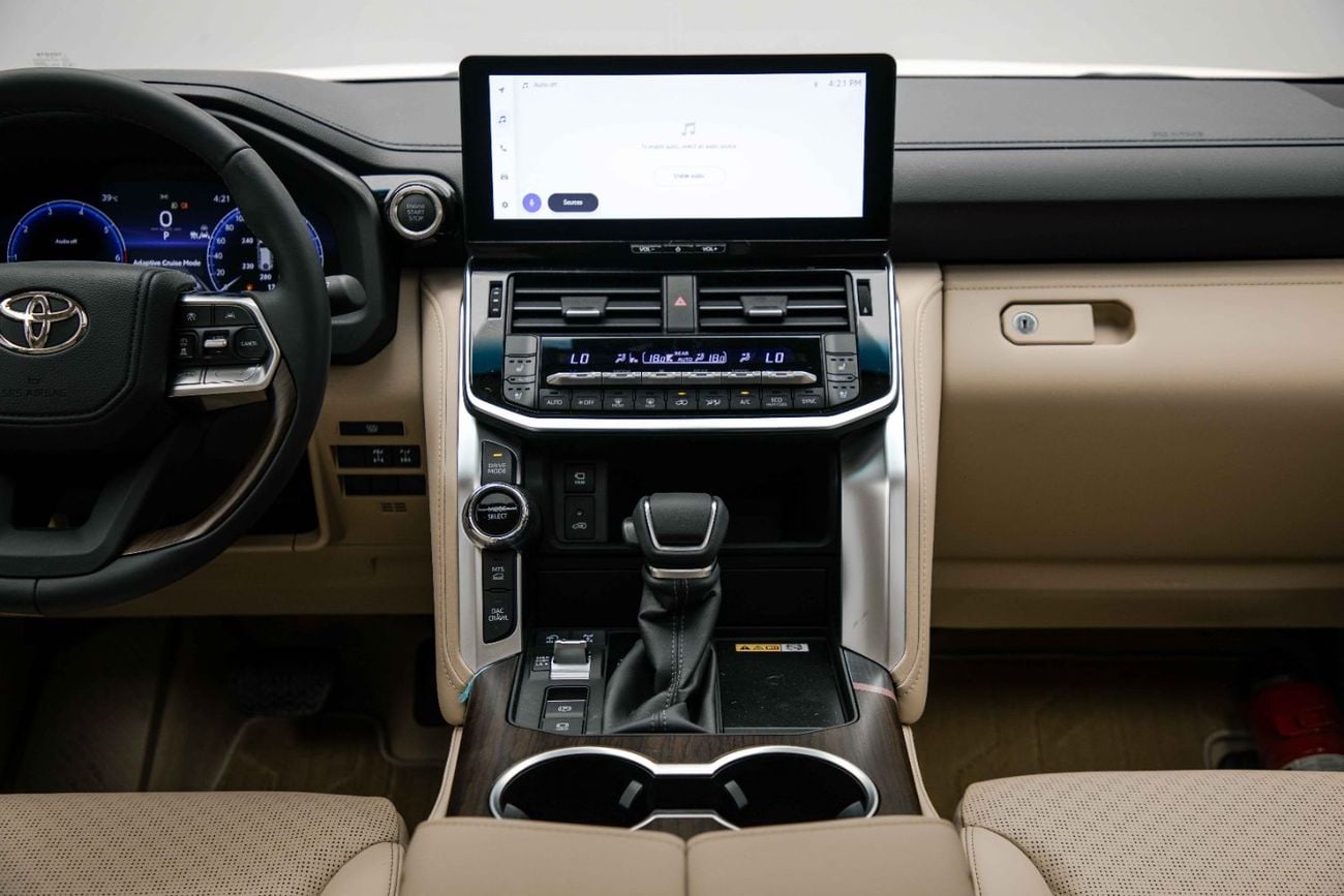 تويوتا لاند كروزر LC300 VXR 3.5L - Pearl White Inside Beige | Export Only