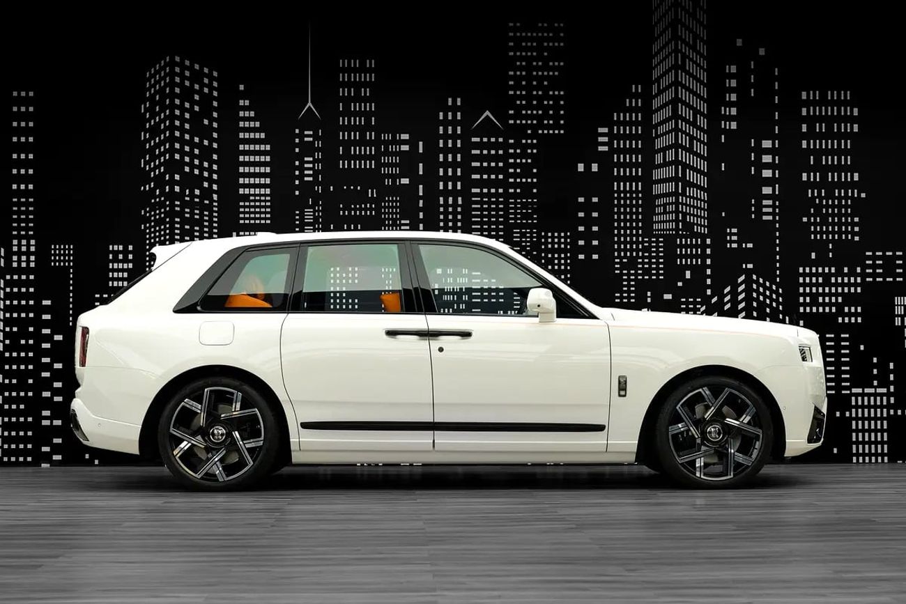 Rolls-Royce Cullinan ROLLS ROYCE | CULLINAN BLACK BADGE | GCC SPECS | DEALER WARRANTY + SERVICE CONTRACT