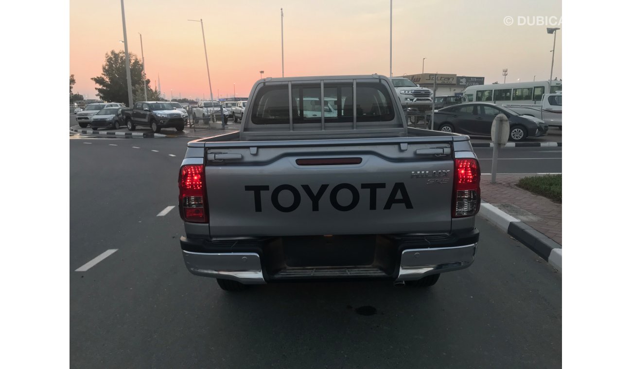 Toyota Hilux Pick Up SR5 2.4L 4x4 Diesel with Push Start Automatic Gear