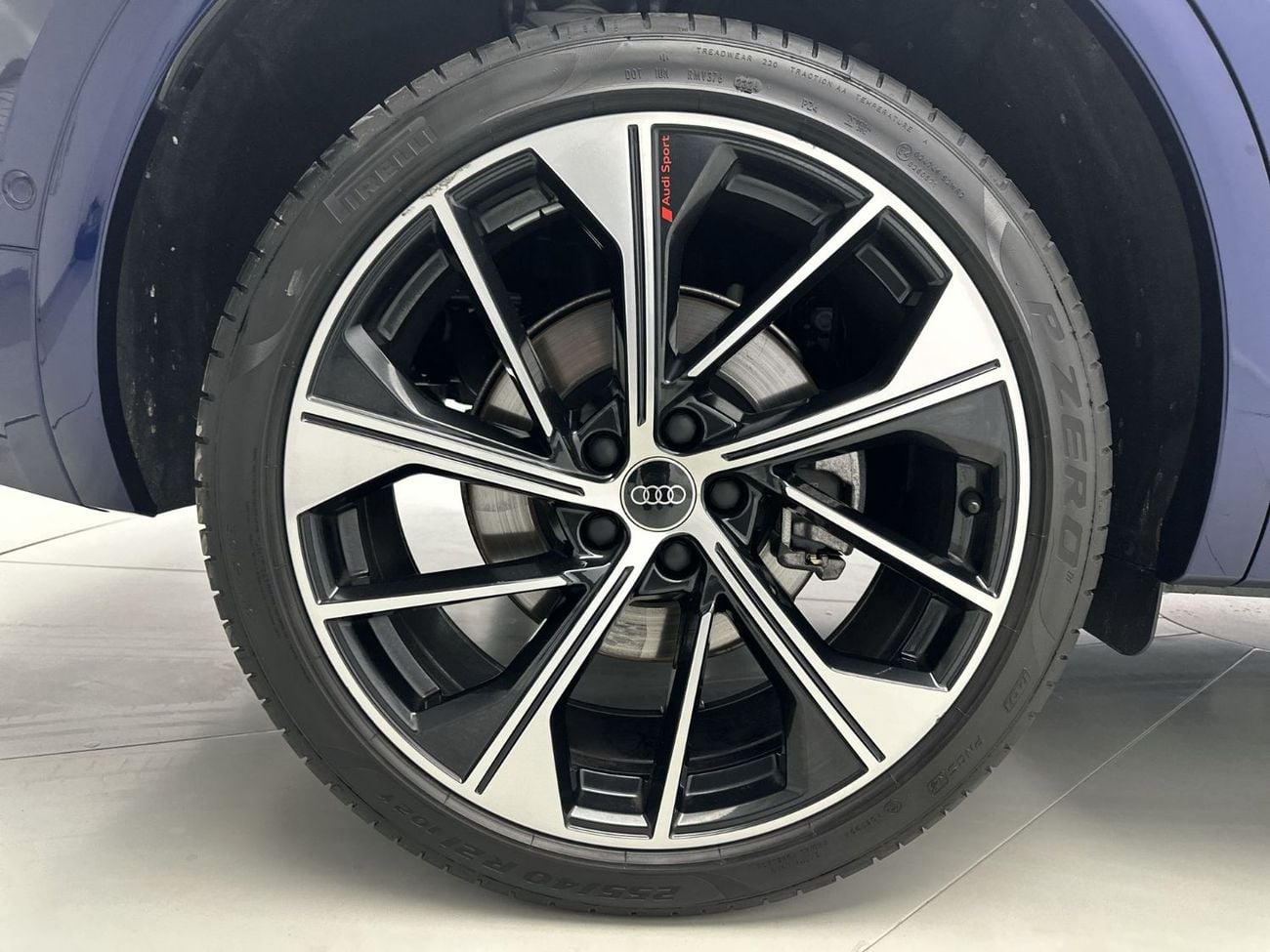 أودي Q5 45 TFSI Quattro Design 2.0L