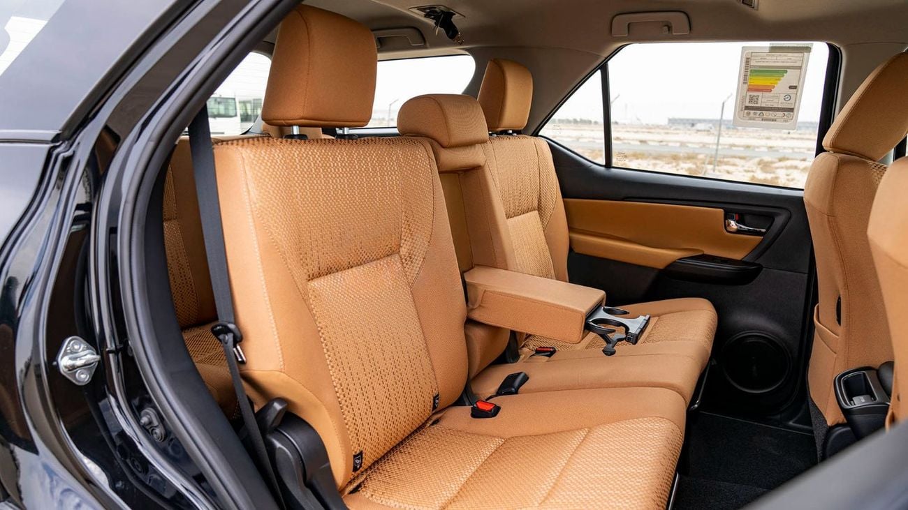 تويوتا فورتونر Toyota Fortuner 2.7L Petrol 4X4 MY2025