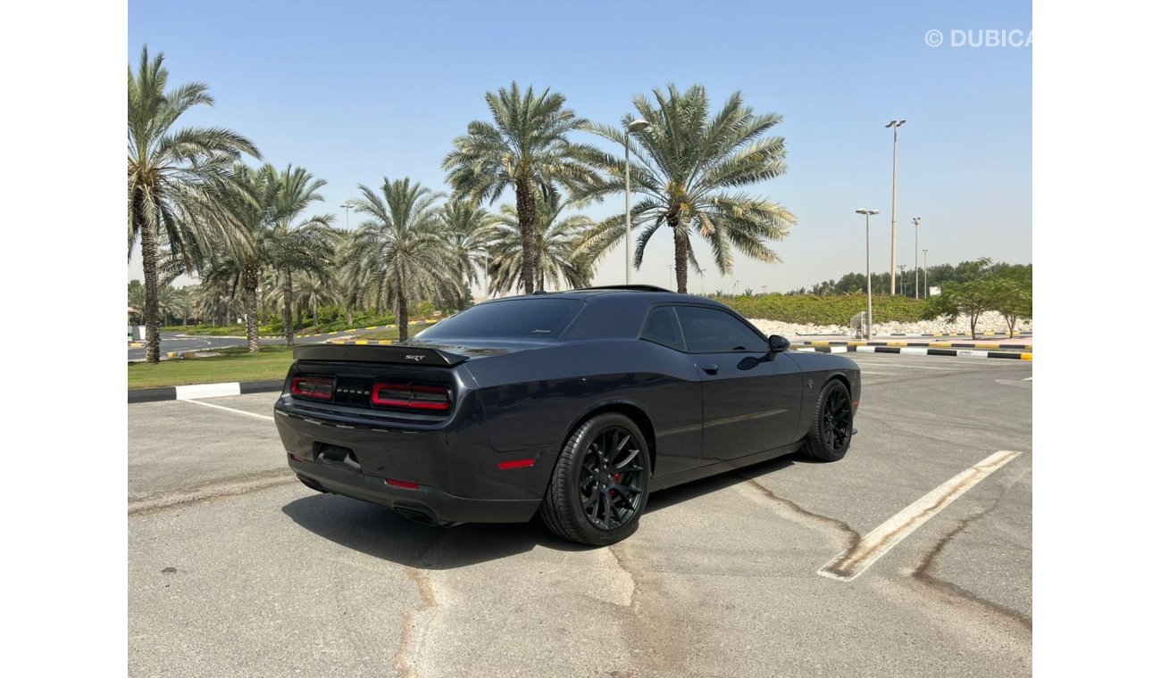 Dodge Challenger SRT Hellcat Gcc