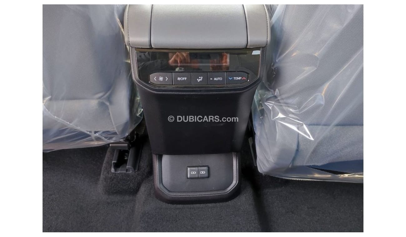 Toyota Highlander T- Highlander GLE 2023 White/gray 2.5L Hybrid, SUV, 4WD. ( for local registration +10%)