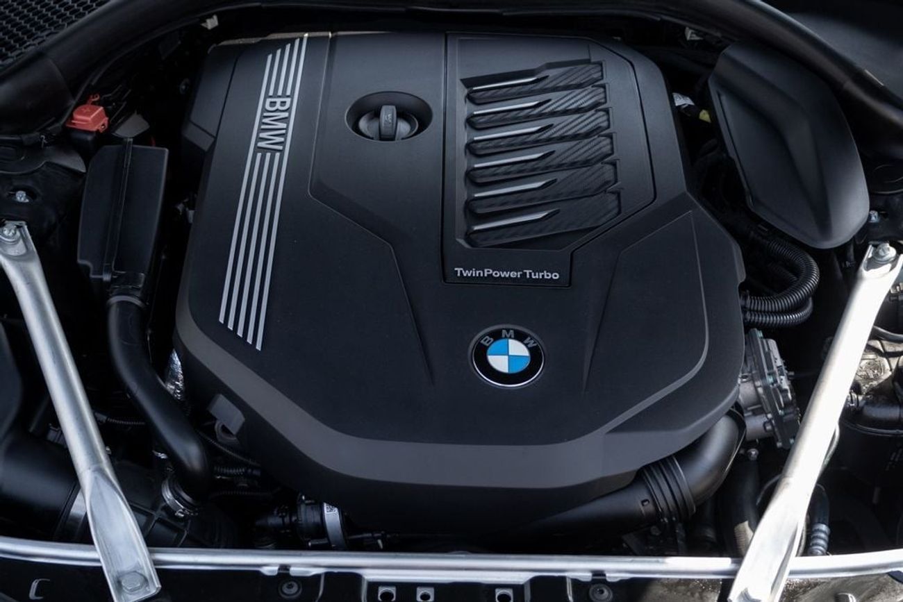 بي أم دبليو 840i BMW 840i M-Sport 2023 GCC under Agency  Warranty and Service Contract with Flexible Down-Payment.