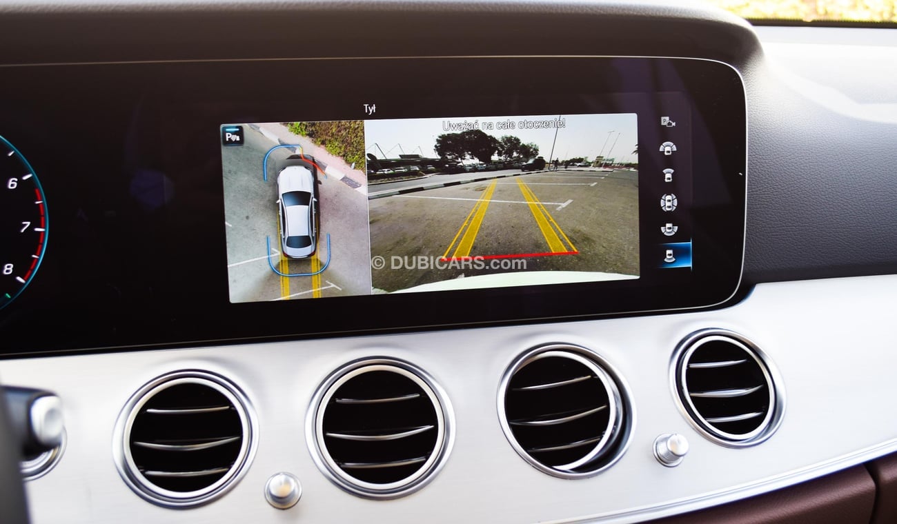 مرسيدس بنز E200 | 2022 | Night Package