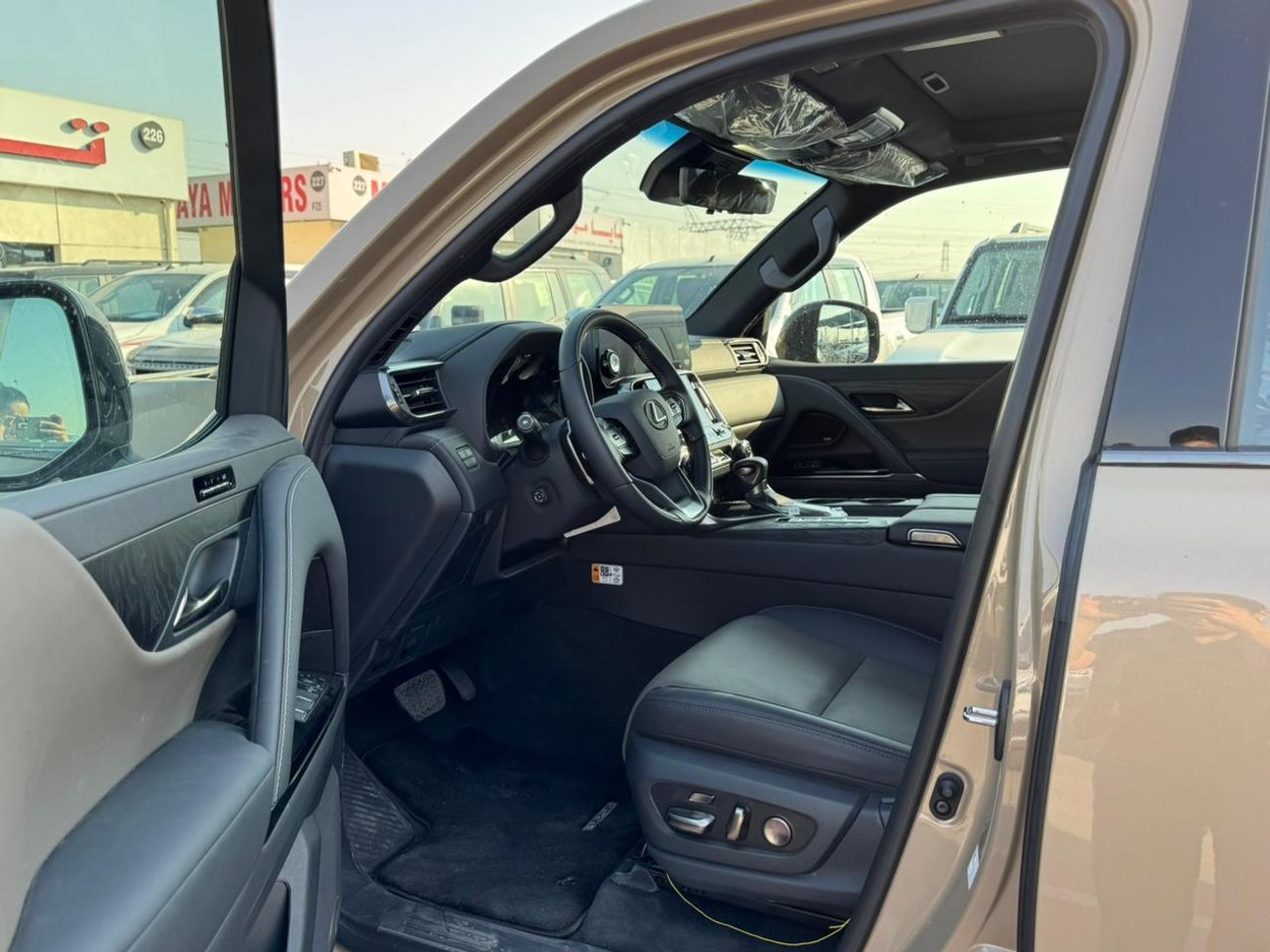 Lexus LX 600 LEXUS LX600 OVERTRAIL 3.5L 2025