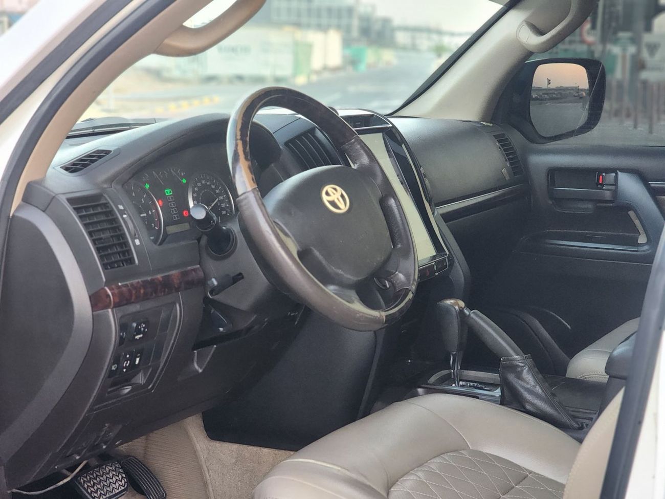 Toyota Land Cruiser GX.R V8