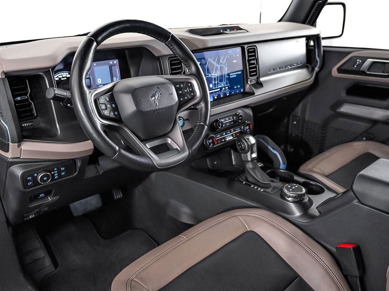 فورد برونكو Wildtrak 2.7L (4 Seater)