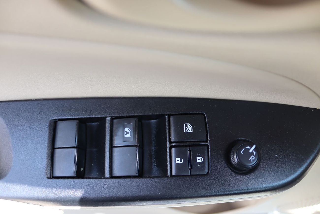 Toyota Yaris SE ACCIDENTS FREE - GCC - ENGINE 1500 CC - ORIGINAL PAINT - PERFECT CONDITION INSIDE OUT