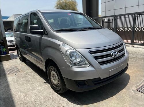 Hyundai H-1 Std Hyundai H1 | 2017 | GCC | Full automatic | 12 Seater |