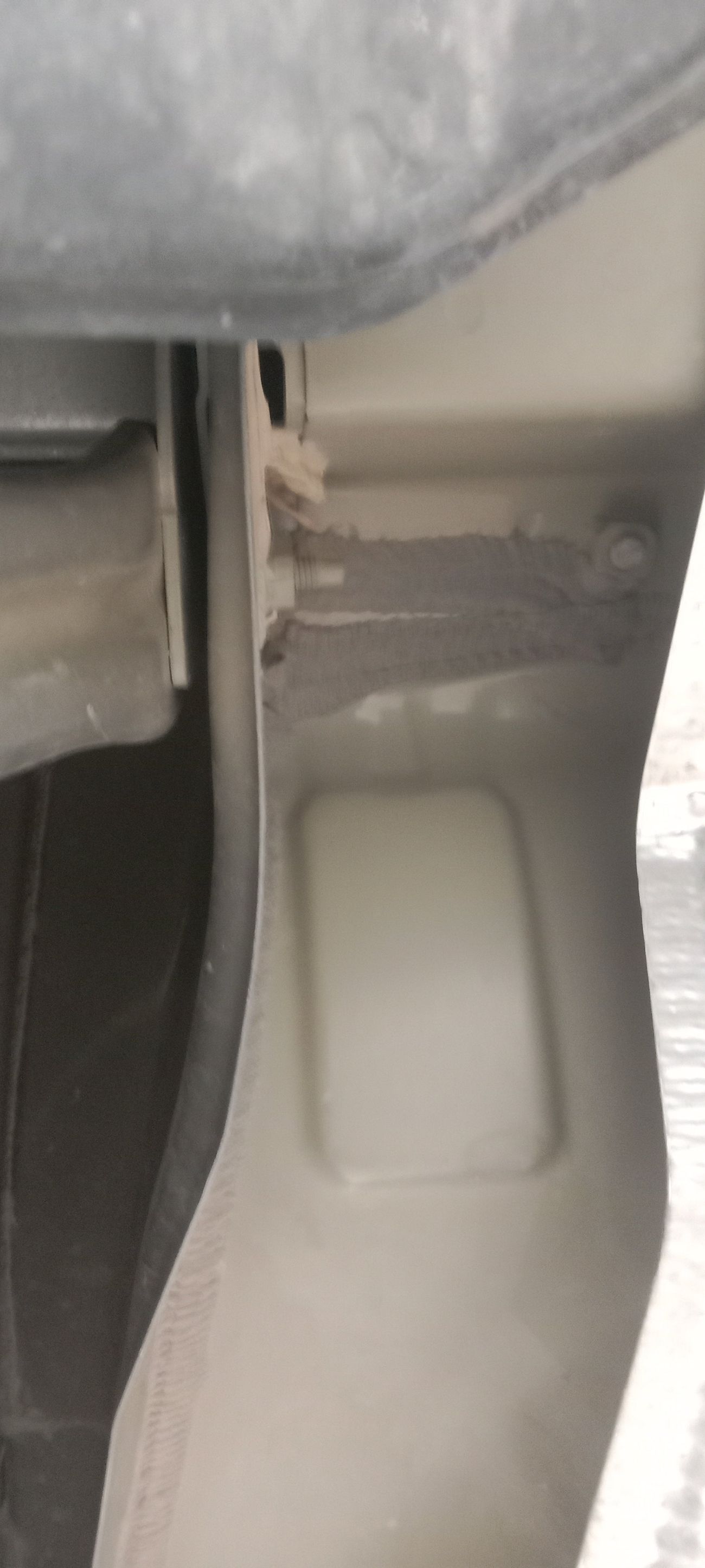 ميتسوبيشي آوتلاندر PREMIUM 2.5 | بدون دفعة مقدمة | اختبار القيادة في المنزل