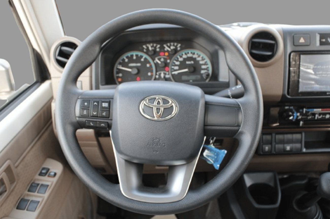تويوتا لاند كروزر 70 TLC76 DSL ECTWFR001 - 2026 TLC76 Hardtop 5 Doors - 2.8L Diesel Manual – With Snorkel  - White with Beige Inter
