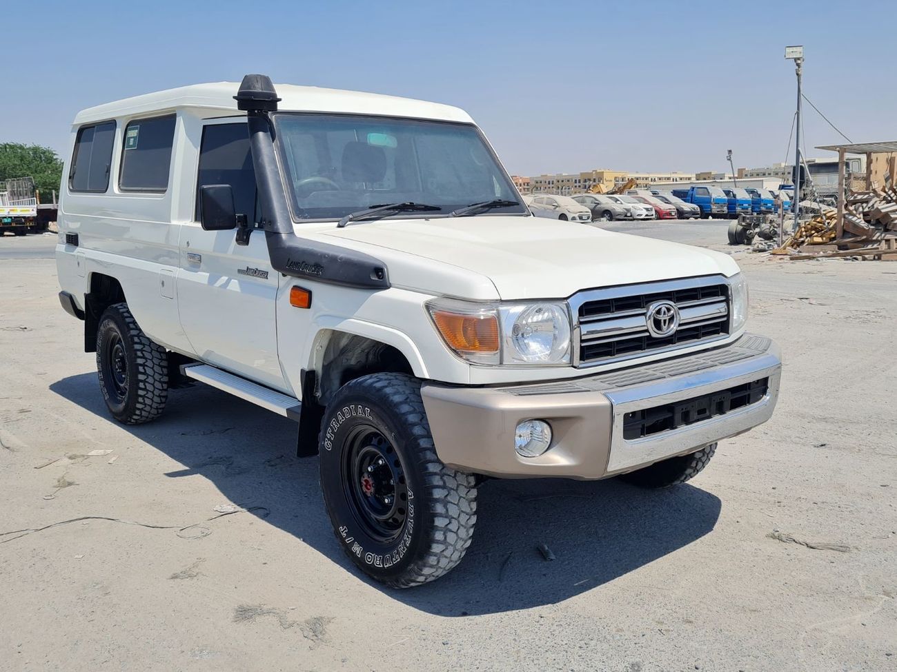 Toyota Land Cruiser 70 3 Doors
