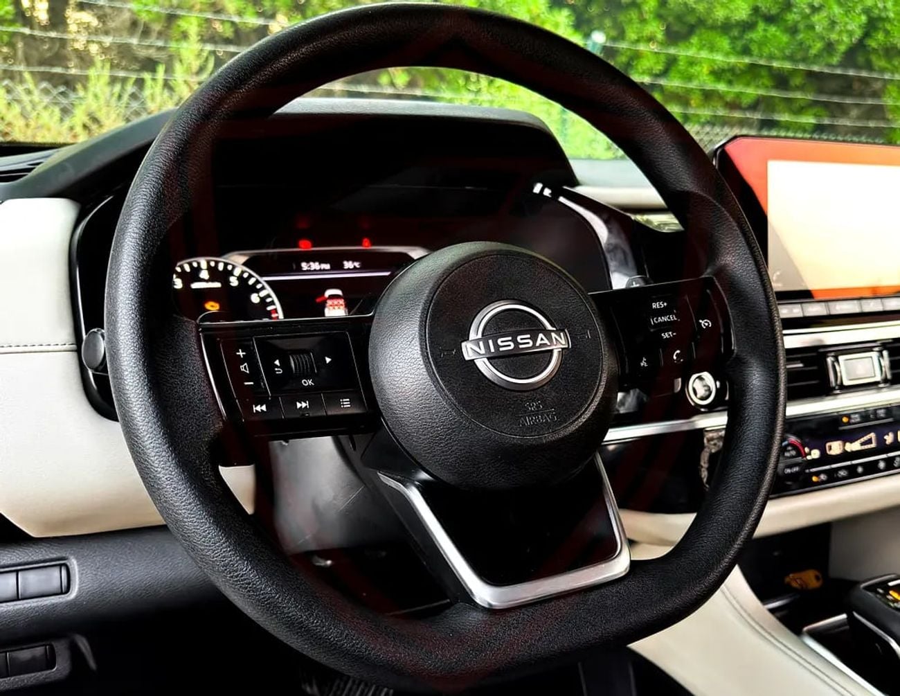 نيسان باثفايندر SV 3.5L V6 | GCC Specs | Accident-Free | Excellent Condition | 1327/Month