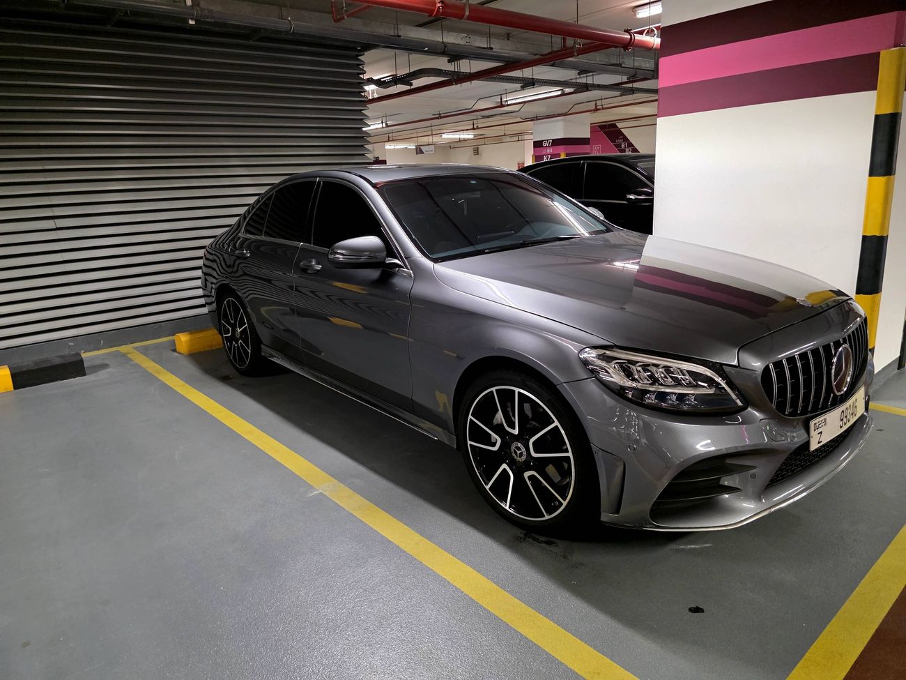 Mercedes-Benz C 300 Std 2.0L (258 HP)