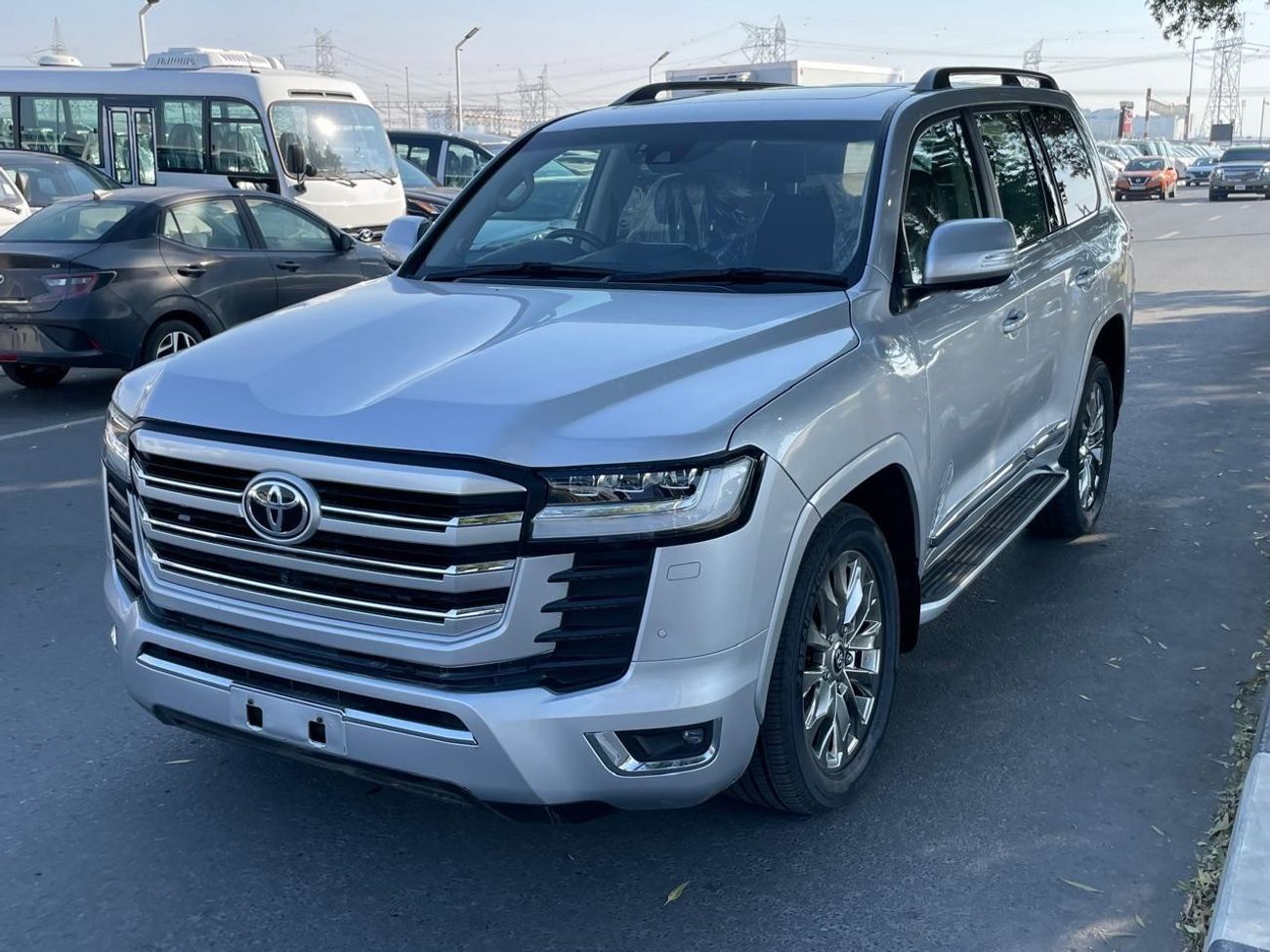 تويوتا لاند كروزر Diesel Engine Right Hand Drive 4.5 Liter Shape Modified To L C 300