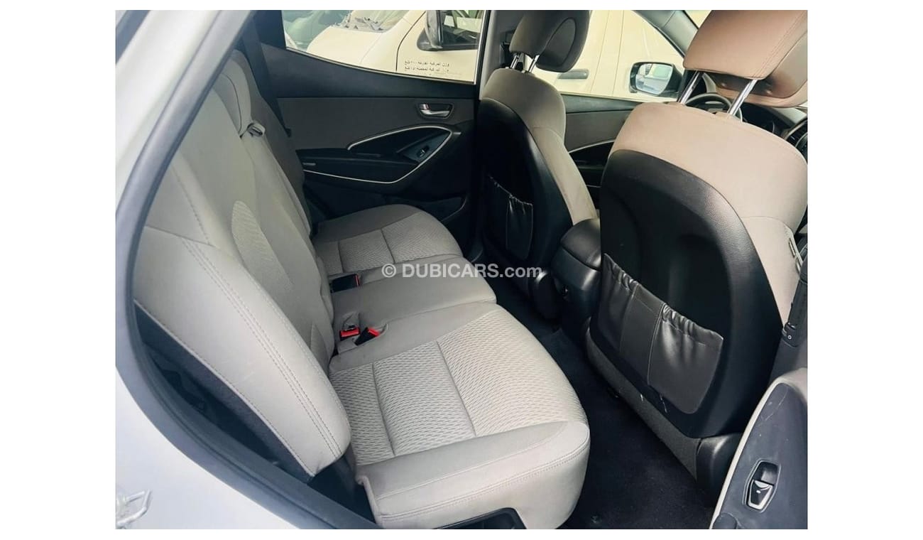 هيونداي سانتا في