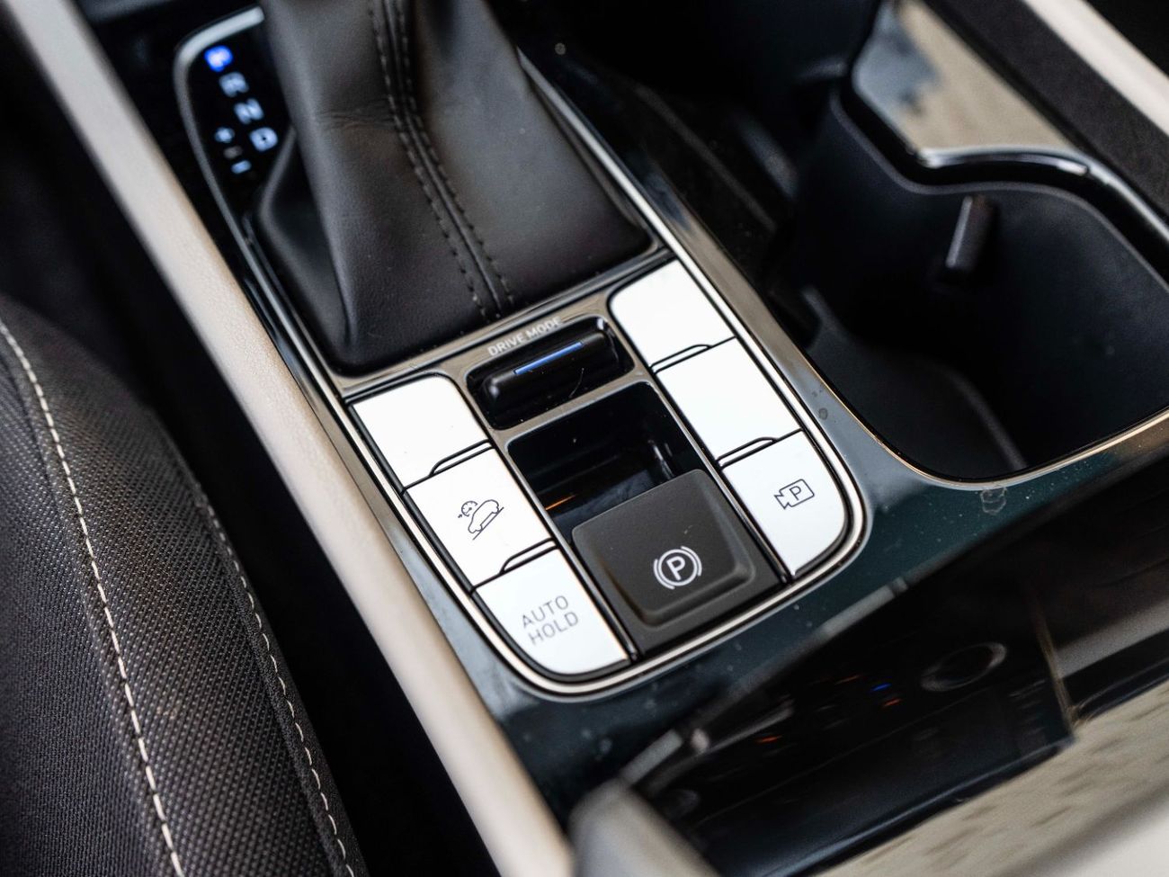 هيونداي توسون 2.0L Smart (FWD)