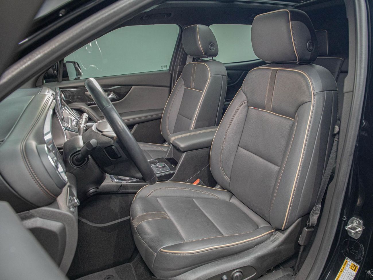 Chevrolet Blazer Premier 3.6L (305 HP) Black Pack Available • V6 AWD • FDSH • Warranty + Service Contract Available •