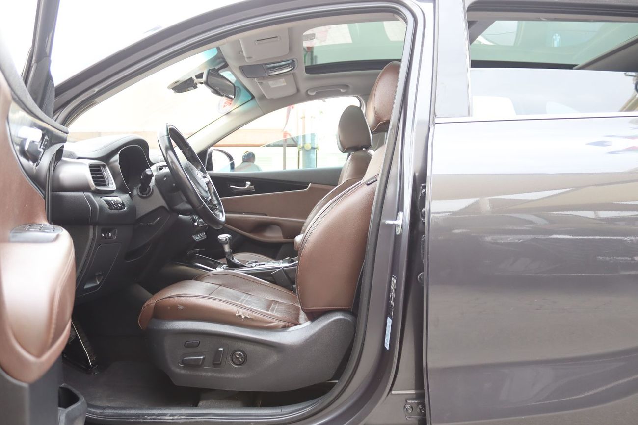 كيا سورينتو كيا سيرانتو 2019 - خليجى - بدون حوادث - محرك 3.3L  - فل أوبشن - 4WD -عدد 7 مقاعد - بحاله ممتازه