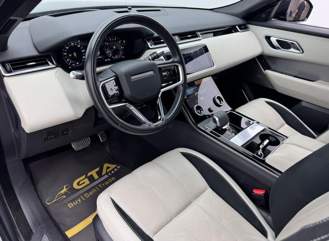 Land Rover Range Rover Velar 2021 Range Rover Velar R-Dynamic SE, 10/2026 Range Rover Warranty, Range Rover Service History, GCC