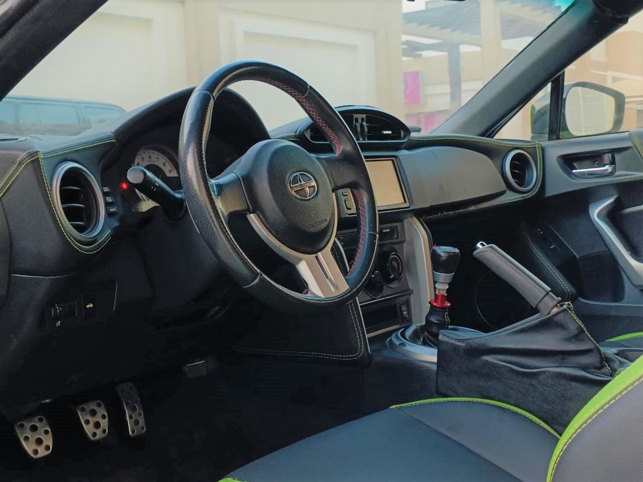 Scion FRS SCION FR-S GT86 /  MANUAL / CSTOMIZED  (LOT # 9746)