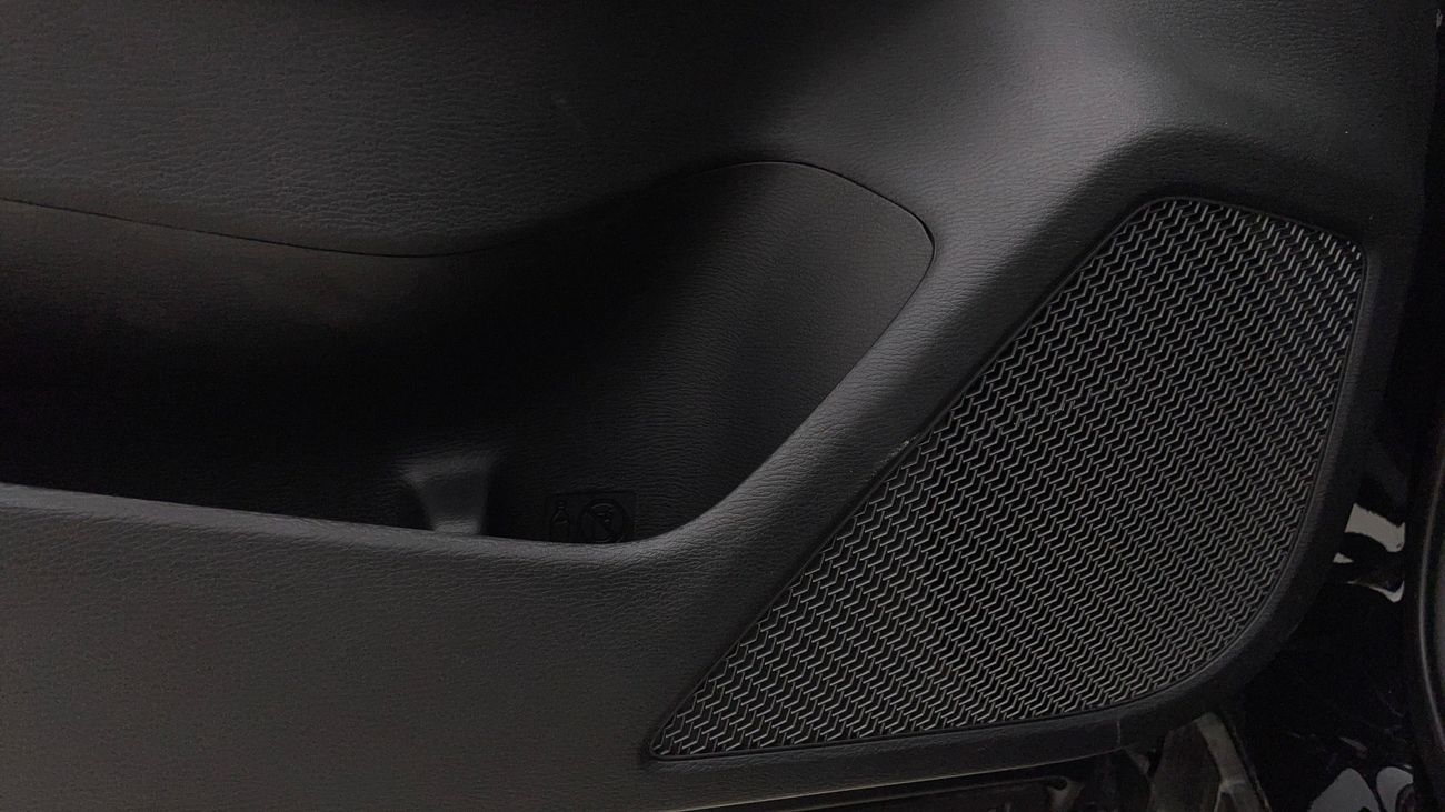 ميتسوبيشي آوتلاندر MIDLINE PLUS 2.5 | بدون دفعة مقدمة | اختبار القيادة في المنزل