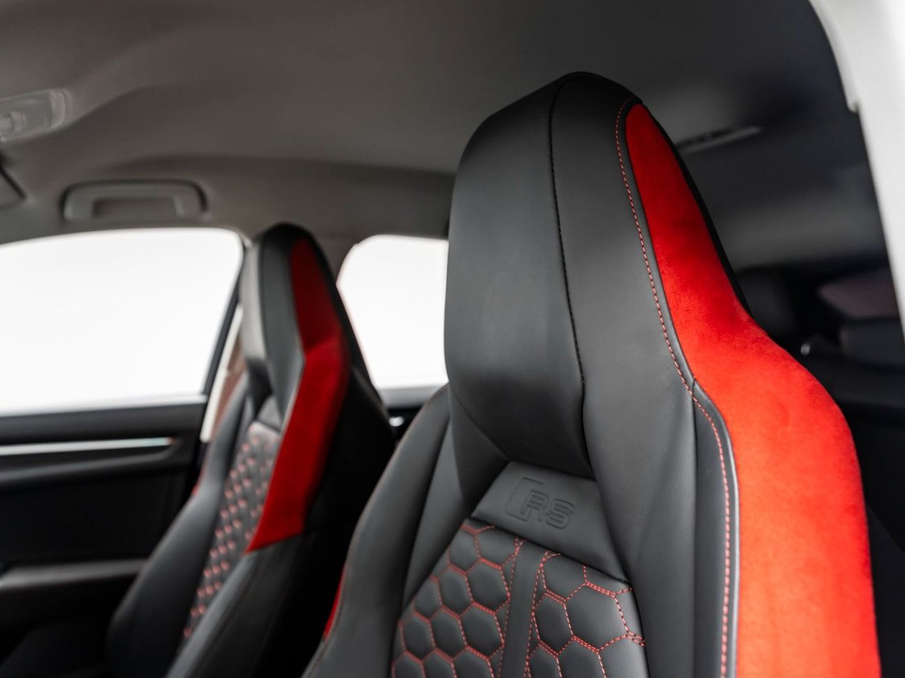 Audi RS Q3 Sportback TFSI quattro 2.5L 2022 Audi RSQ3, 2027 Audi Warranty + Service Contract, Low KMs, GCC