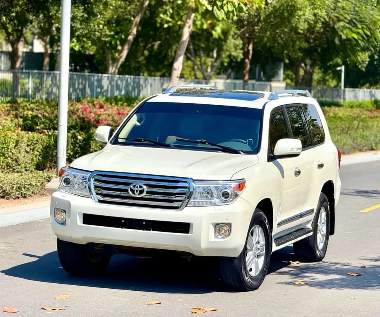 Toyota Land Cruiser GXR تويوتا لاند كروزر GXR موديل خليجي