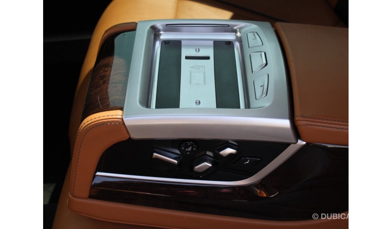 بي أم دبليو 750Li لاكجري بلس