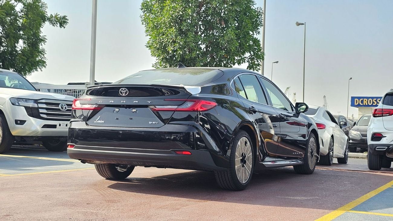 Toyota Camry Toyota Camry Lumiere, 2.5L Hybrid with Seat Memory & Ventilation, Radar, 360 Camera