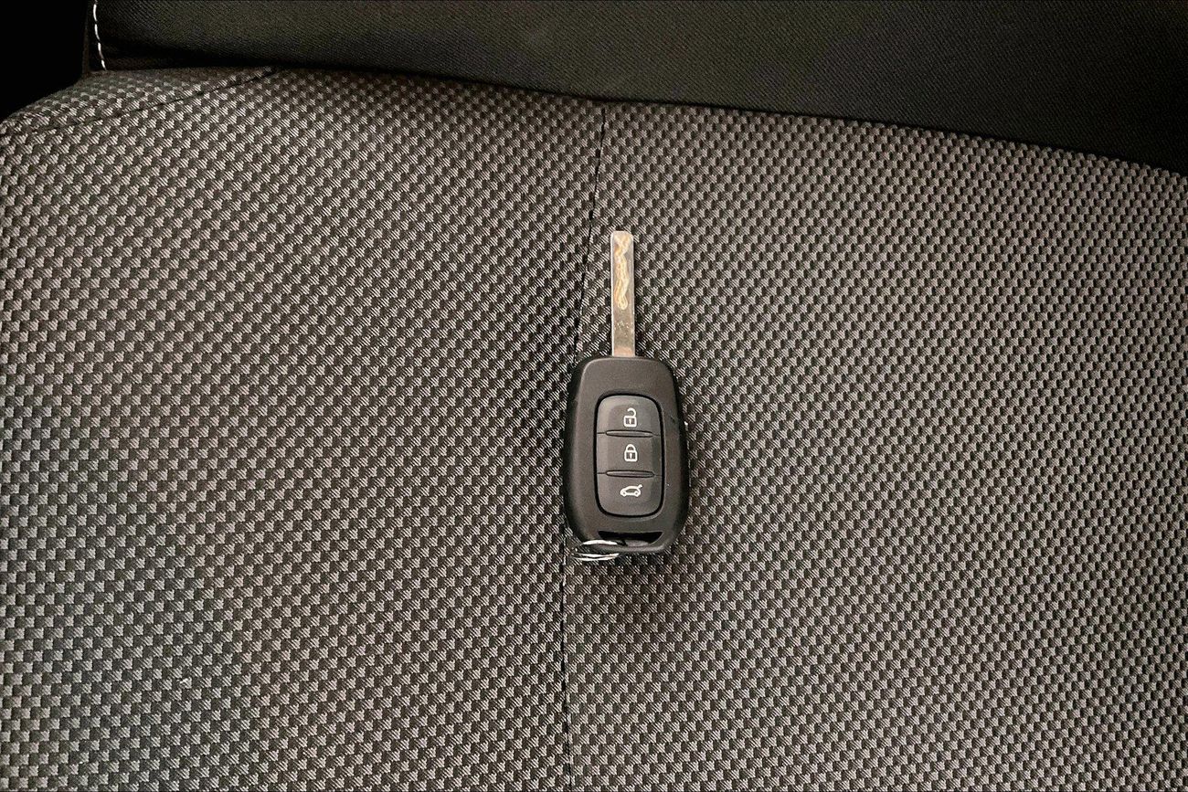 Renault Megane PE | Guaranteed Warranty | 0 Down Payment