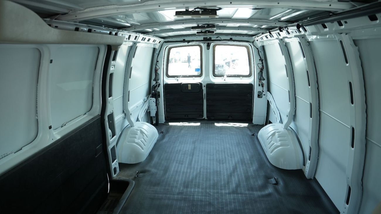 Chevrolet Express Chevrolet Express Cargo 6.6L V8 Petrol 2024 MY