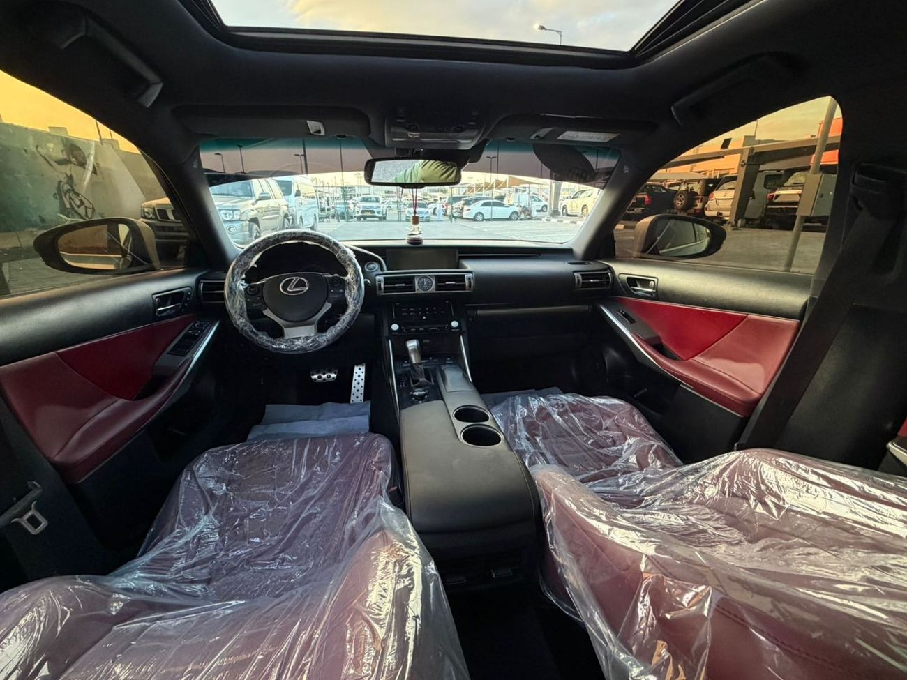 لكزس IS 350 فل كايت خارجي وداخلي مالك اول