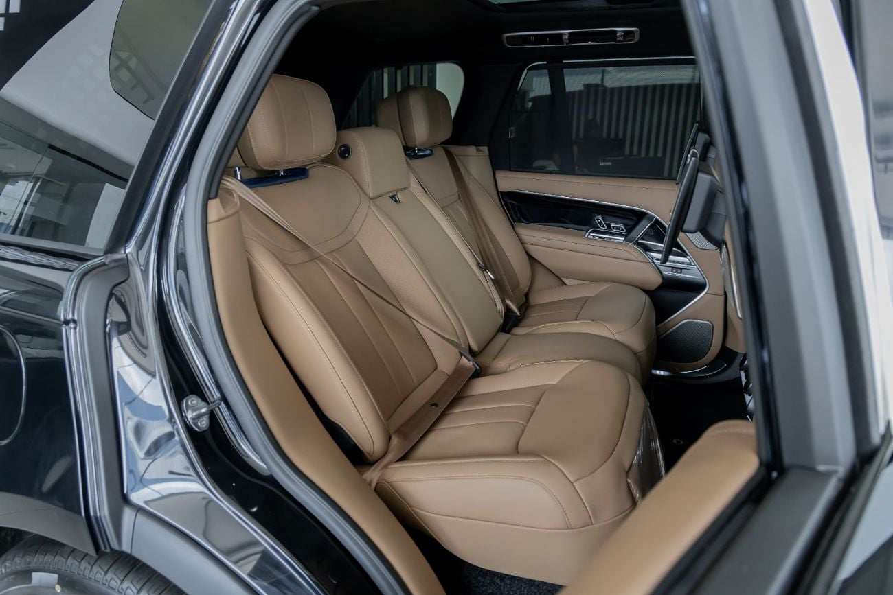 Land Rover Range Rover Land Rover | Range Rover | Autobiography P530 | GCC | VIPSeat | Automatic side steps | 2026 (EXPORT)